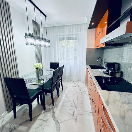 Sofiapartment Oradea Εξωτερικό φωτογραφία